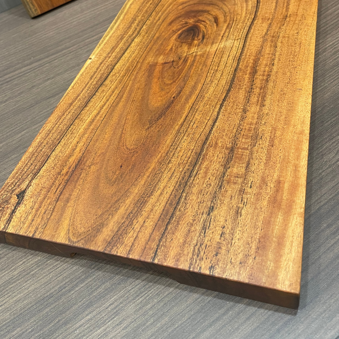 acacia wooden chopping board