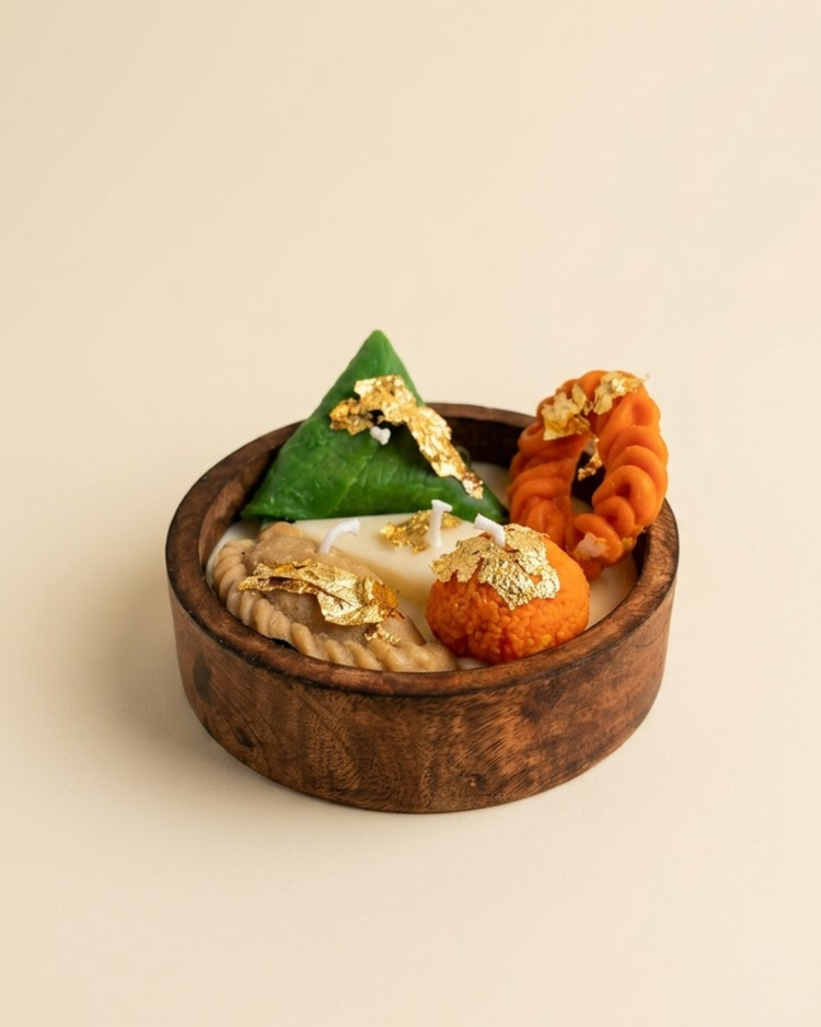 Festive Mithai Wooden Bowl Candle | Sandalwood Scented Coconut & Soy Wax