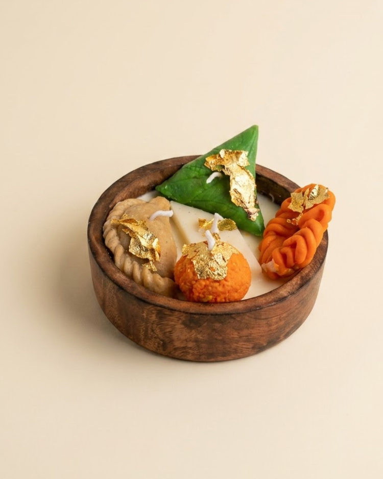 Festive Mithai Wooden Bowl Candle | Sandalwood Scented Coconut & Soy Wax