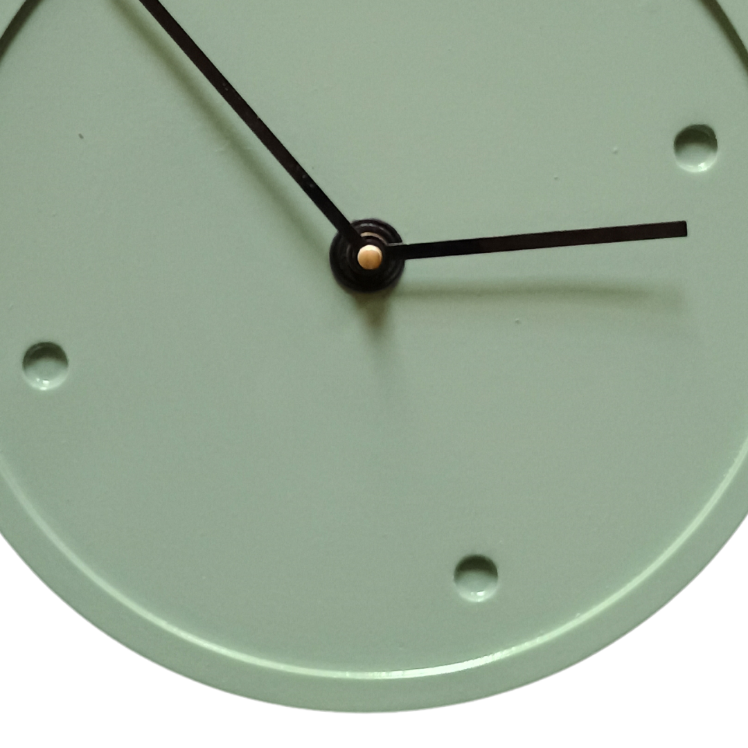 Green Minimalist Circle Wall Clock