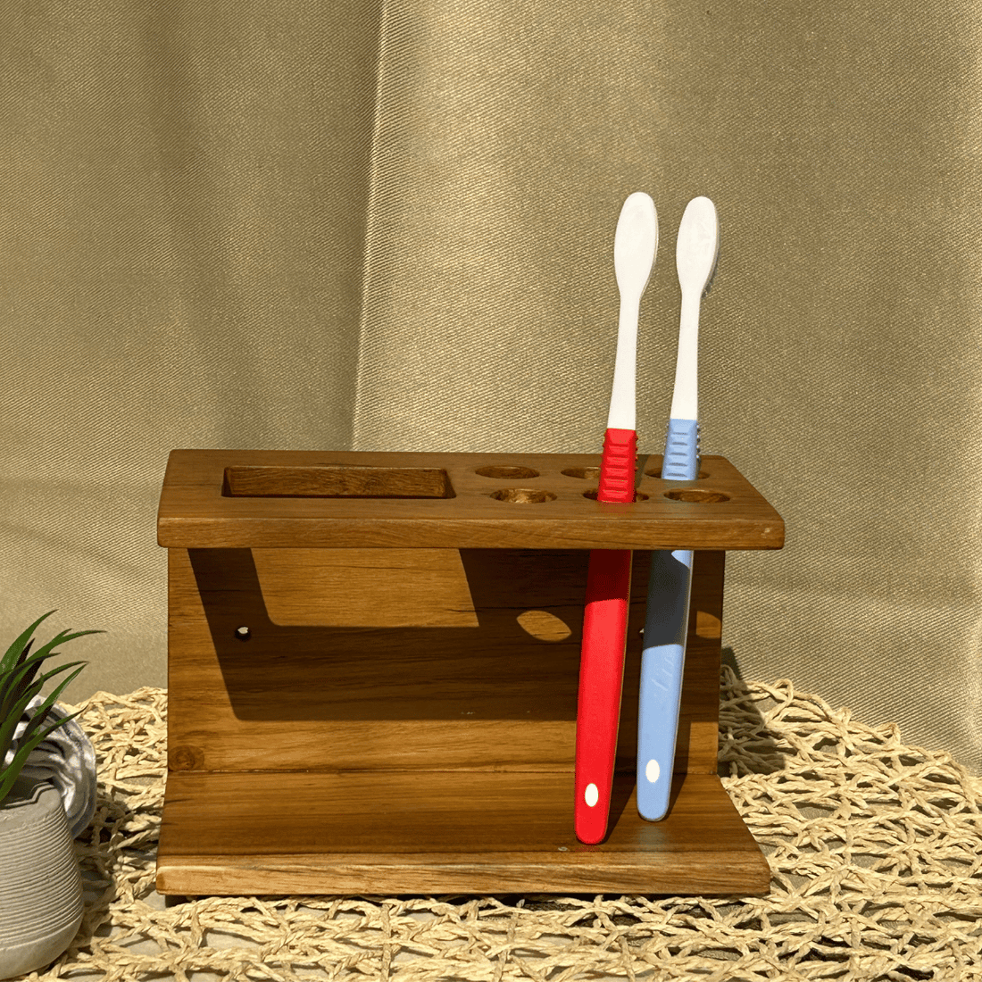 bathroom organiser